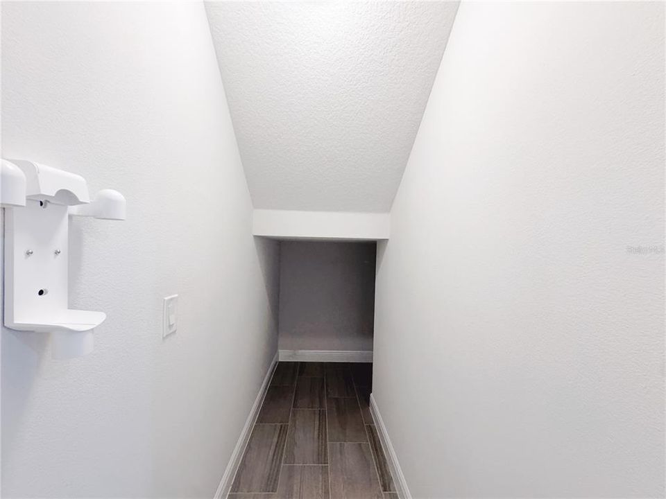 For Sale: $969,000 (4 beds, 4 baths, 3408 Square Feet)