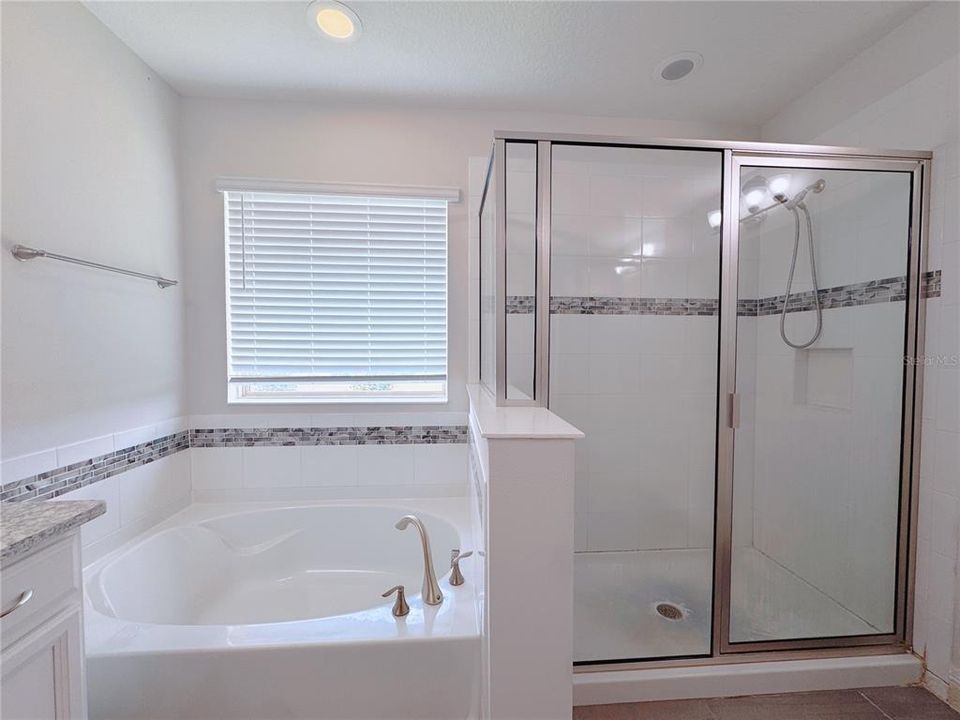 For Sale: $969,000 (4 beds, 4 baths, 3408 Square Feet)