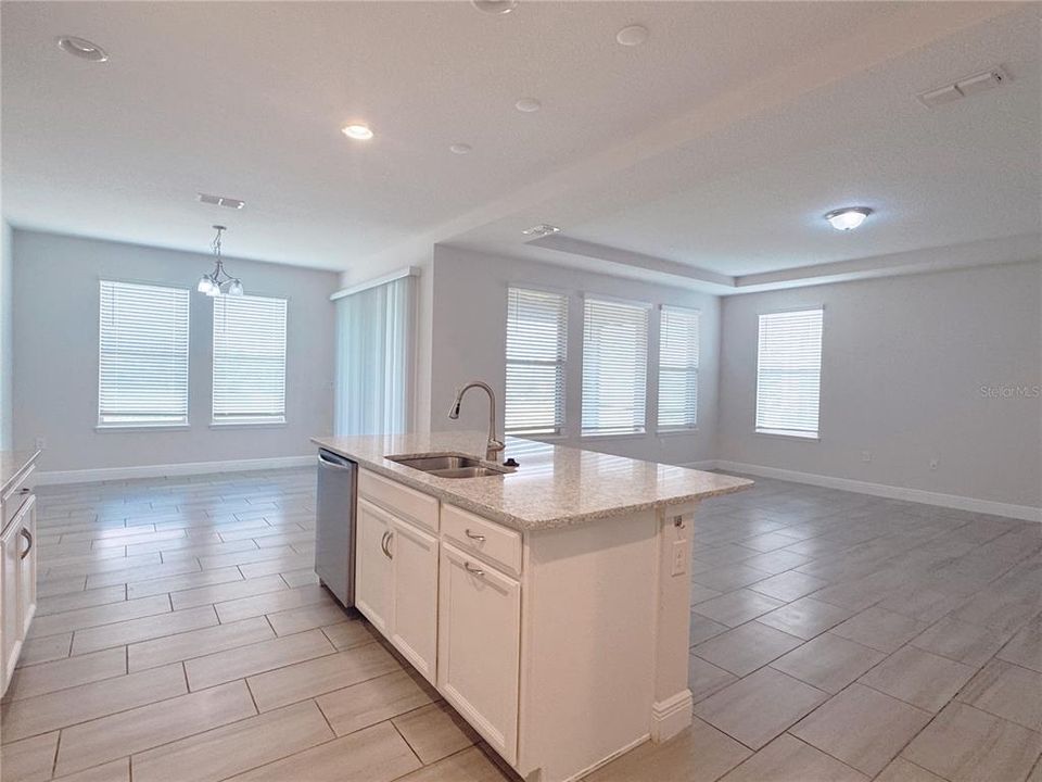 For Sale: $969,000 (4 beds, 4 baths, 3408 Square Feet)