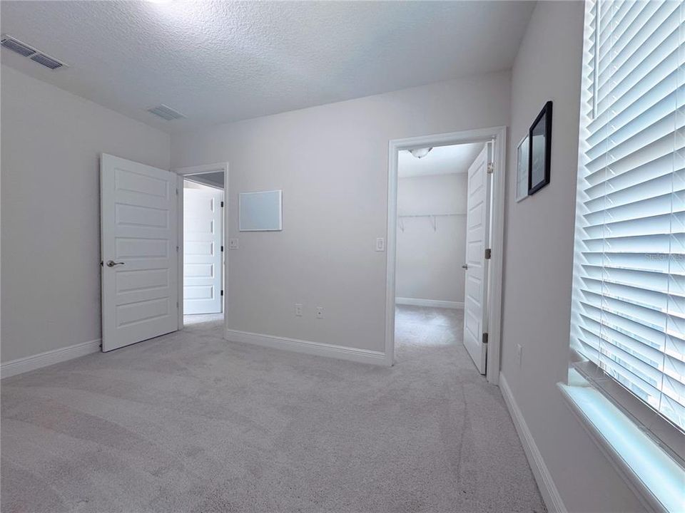 For Sale: $969,000 (4 beds, 4 baths, 3408 Square Feet)