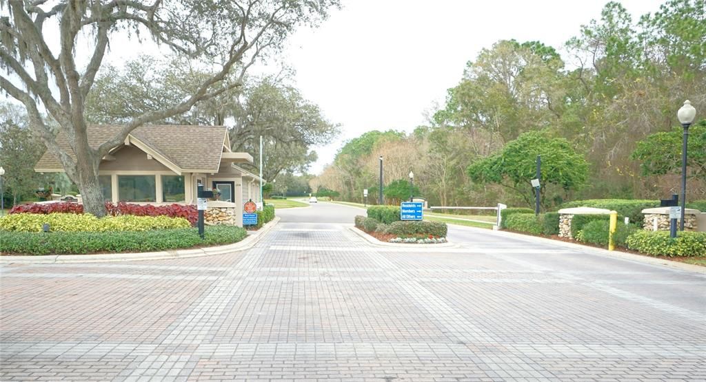 出租: $3,400 (4 贝兹, 3 浴室, 2683 平方英尺)