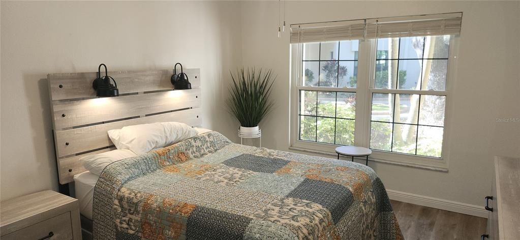 For Sale: $375,000 (3 beds, 2 baths, 1250 Square Feet)