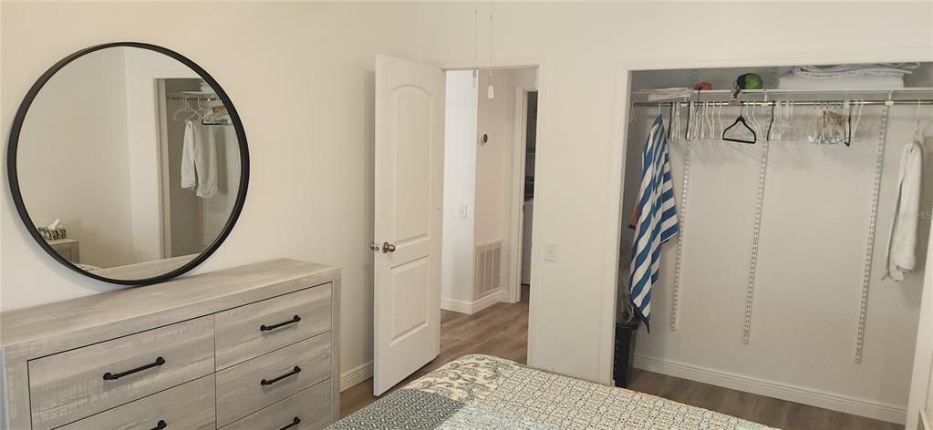 For Sale: $375,000 (3 beds, 2 baths, 1250 Square Feet)