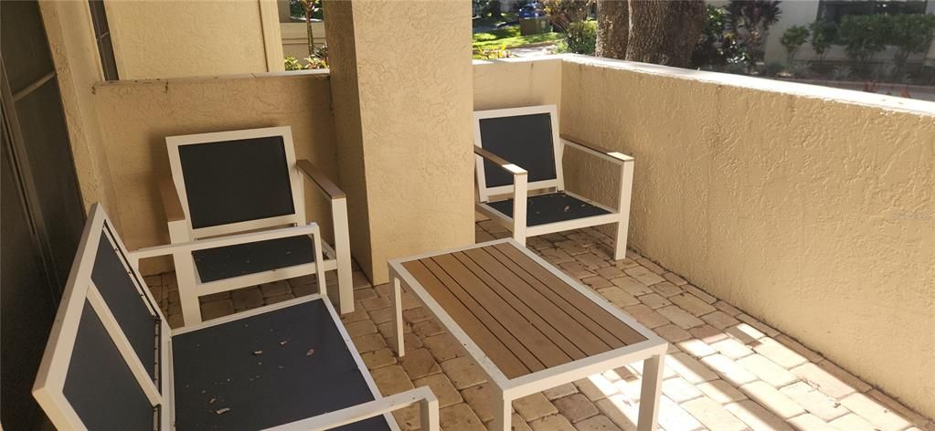 For Sale: $375,000 (3 beds, 2 baths, 1250 Square Feet)