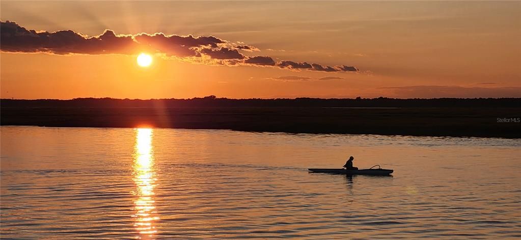 For Sale: $375,000 (3 beds, 2 baths, 1250 Square Feet)