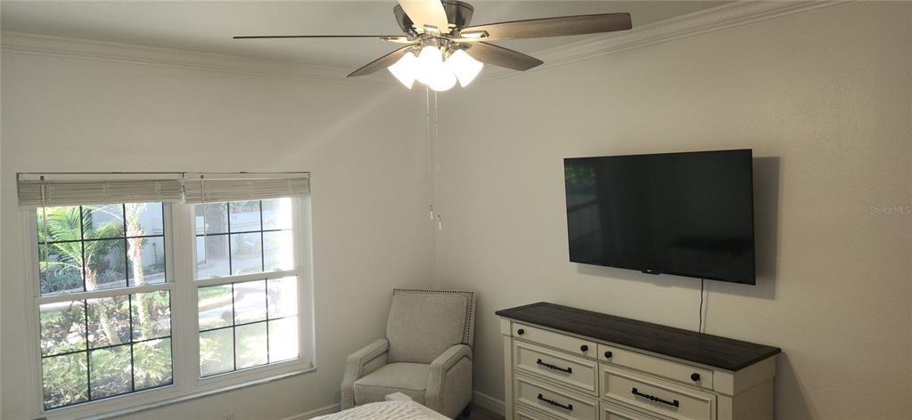 For Sale: $375,000 (3 beds, 2 baths, 1250 Square Feet)