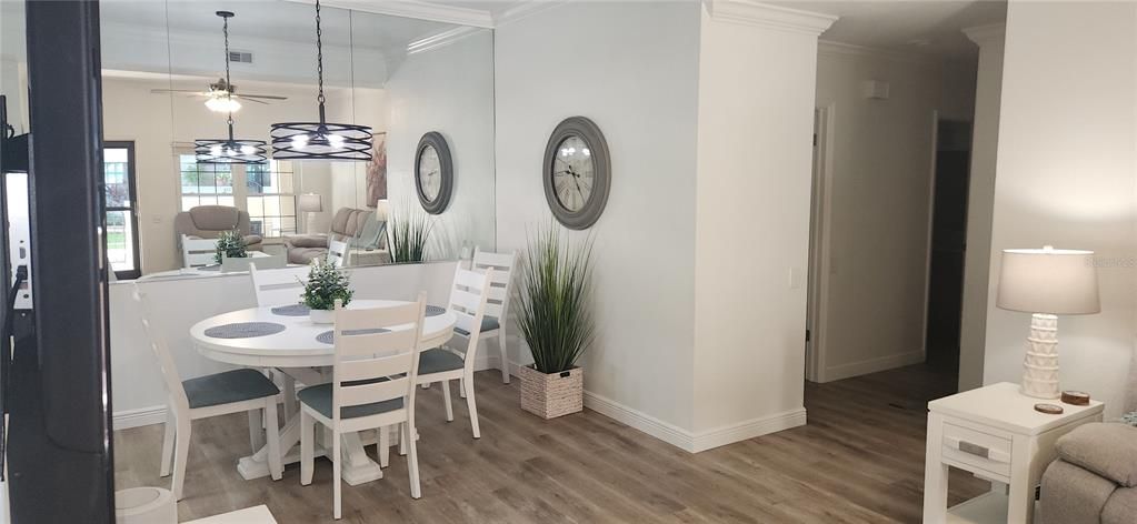 For Sale: $375,000 (3 beds, 2 baths, 1250 Square Feet)