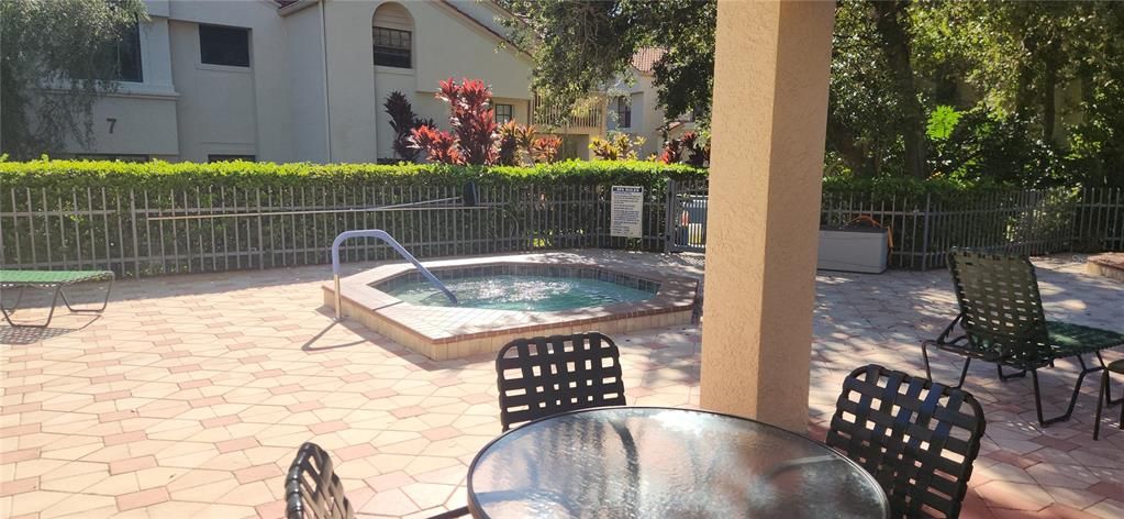 For Sale: $375,000 (3 beds, 2 baths, 1250 Square Feet)