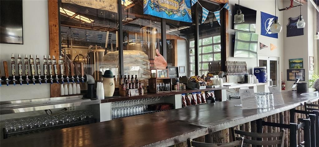 For Sale: $375,000 (3 beds, 2 baths, 1250 Square Feet)