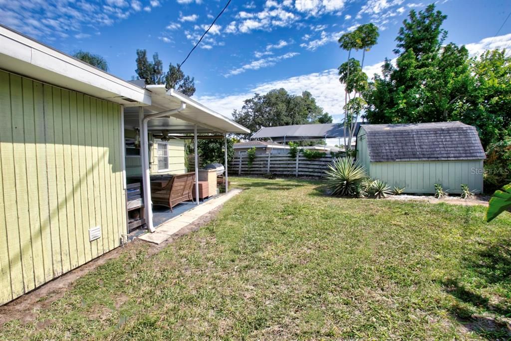 Activo con contrato: $274,900 (2 camas, 2 baños, 992 Pies cuadrados)