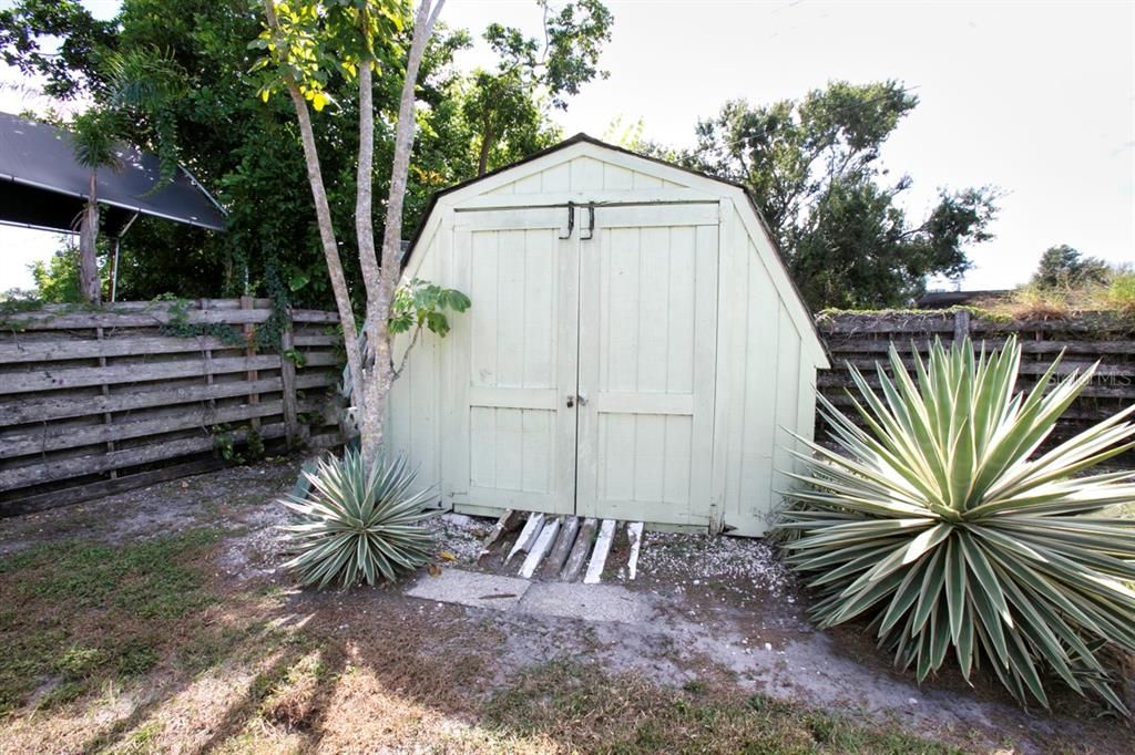 Activo con contrato: $274,900 (2 camas, 2 baños, 992 Pies cuadrados)