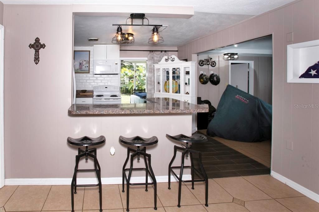 Activo con contrato: $274,900 (2 camas, 2 baños, 992 Pies cuadrados)