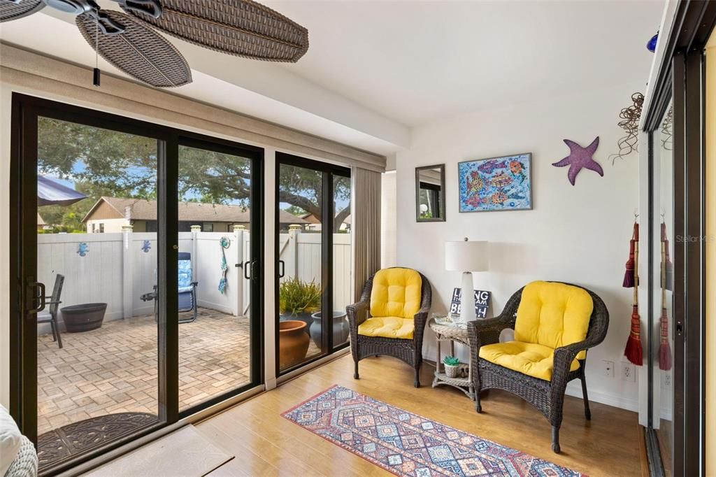 Activo con contrato: $245,000 (2 camas, 2 baños, 1242 Pies cuadrados)