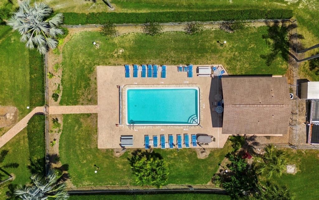 Activo con contrato: $245,000 (2 camas, 2 baños, 1242 Pies cuadrados)