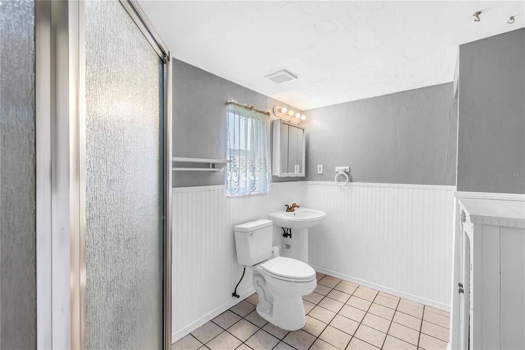 For Sale: $579,000 (3 beds, 2 baths, 1751 Square Feet)