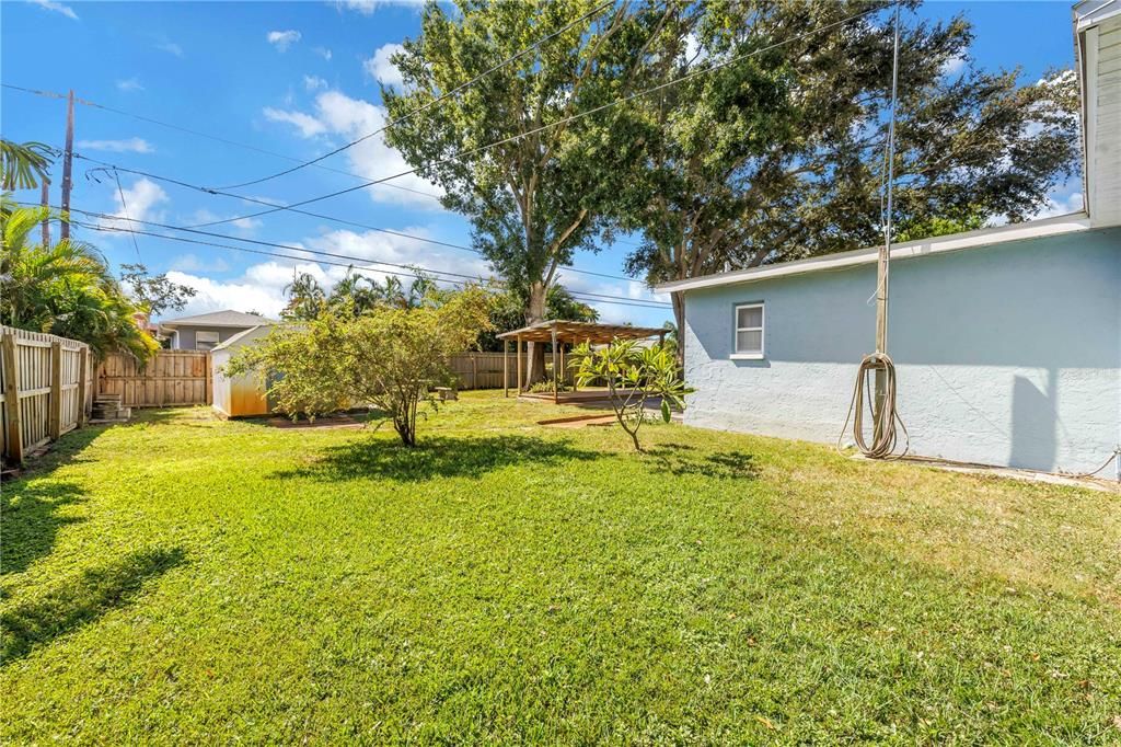 For Sale: $579,000 (3 beds, 2 baths, 1751 Square Feet)