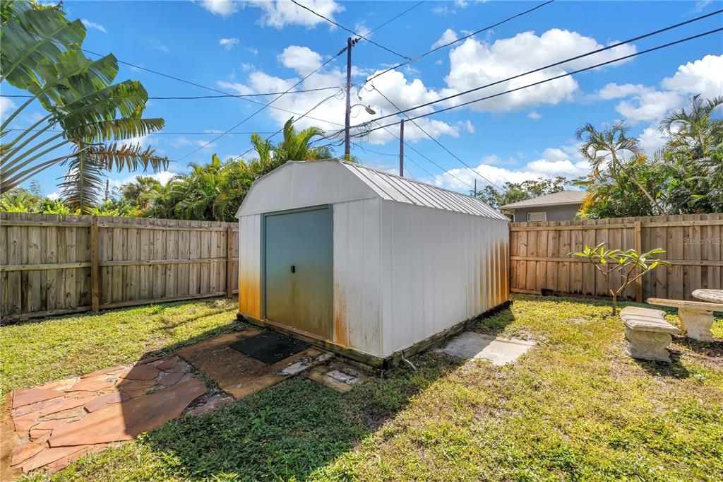 For Sale: $579,000 (3 beds, 2 baths, 1751 Square Feet)