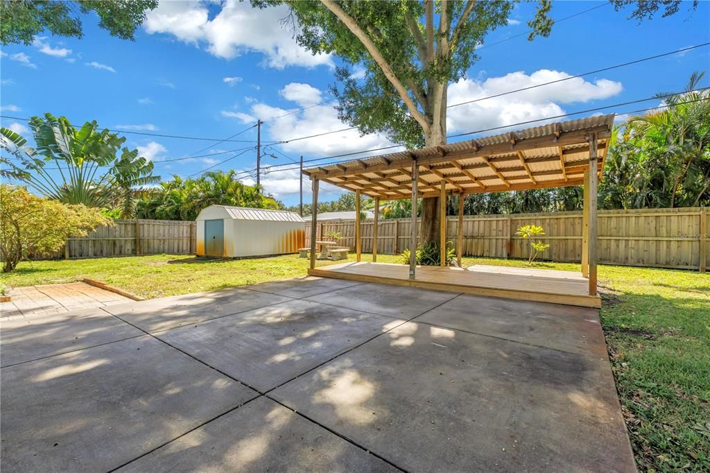 For Sale: $579,000 (3 beds, 2 baths, 1751 Square Feet)