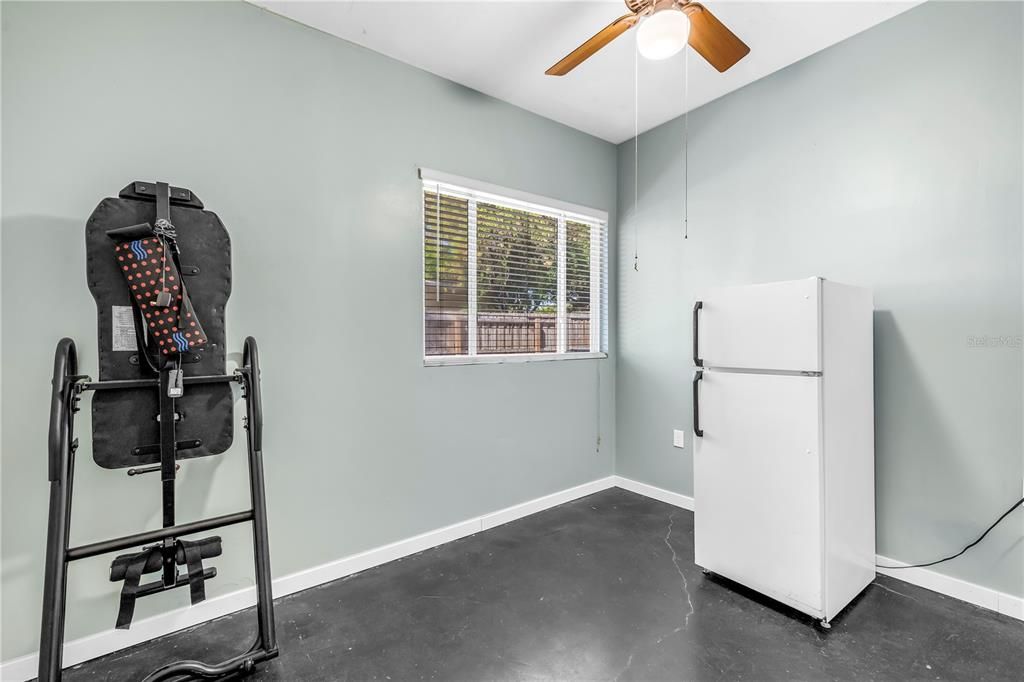 For Sale: $579,000 (3 beds, 2 baths, 1751 Square Feet)