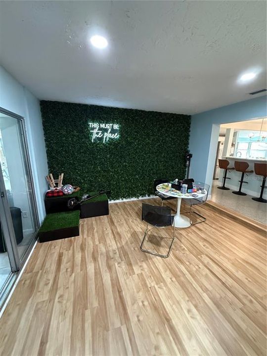 For Sale: $499,000 (3 beds, 2 baths, 2504 Square Feet)