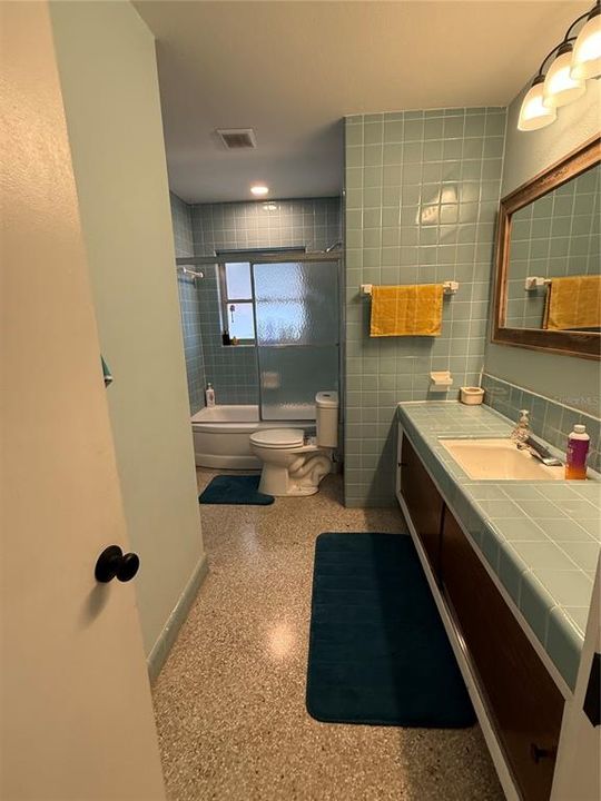 For Sale: $499,000 (3 beds, 2 baths, 2504 Square Feet)