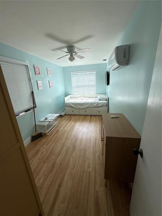 For Sale: $499,000 (3 beds, 2 baths, 2504 Square Feet)