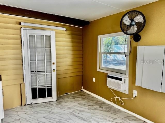 В аренду: $2,150 (3 спален, 2 ванн, 1210 Квадратных фут)