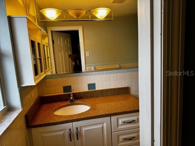 В аренду: $2,150 (3 спален, 2 ванн, 1210 Квадратных фут)