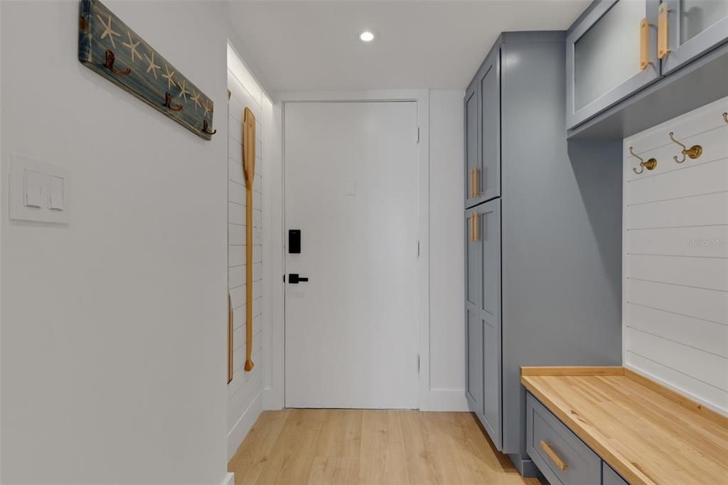 For Rent: $6,000 (2 beds, 2 baths, 1316 Square Feet)