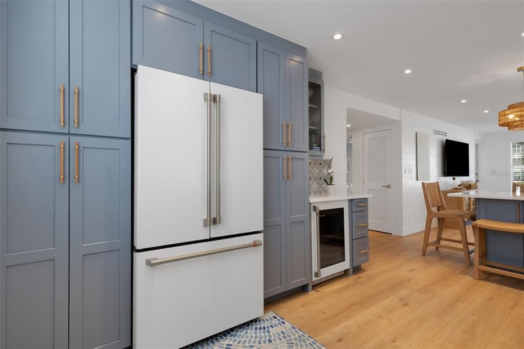 For Rent: $6,000 (2 beds, 2 baths, 1316 Square Feet)