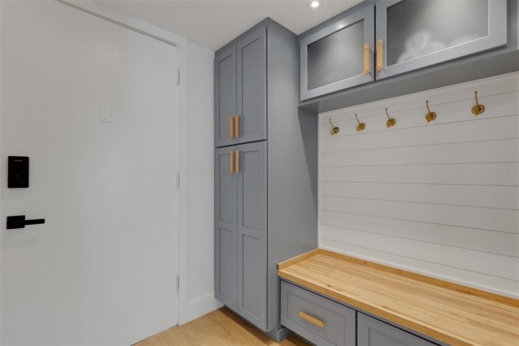 For Rent: $6,000 (2 beds, 2 baths, 1316 Square Feet)