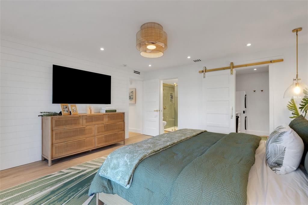 For Rent: $6,000 (2 beds, 2 baths, 1316 Square Feet)