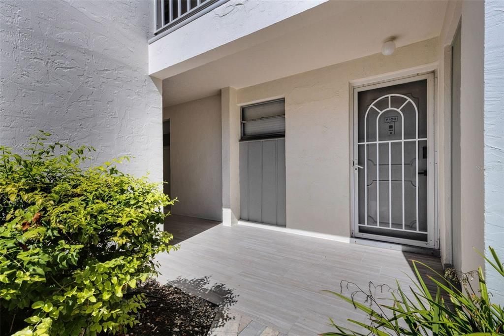 For Rent: $6,000 (2 beds, 2 baths, 1316 Square Feet)