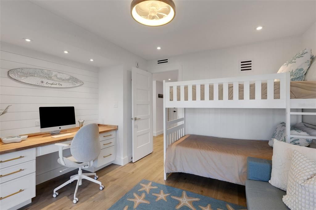 For Rent: $6,000 (2 beds, 2 baths, 1316 Square Feet)