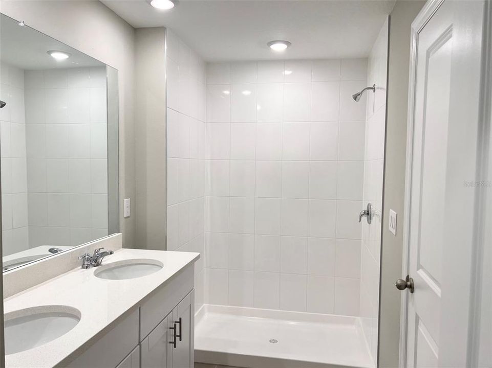 For Rent: $2,000 (3 beds, 2 baths, 1539 Square Feet)