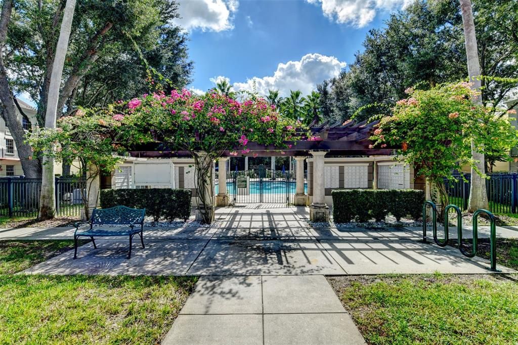 Под контрактом: $315,000 (3 спален, 2 ванн, 1391 Квадратных фут)