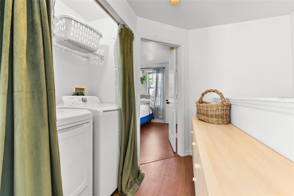 Под контрактом: $315,000 (3 спален, 2 ванн, 1391 Квадратных фут)