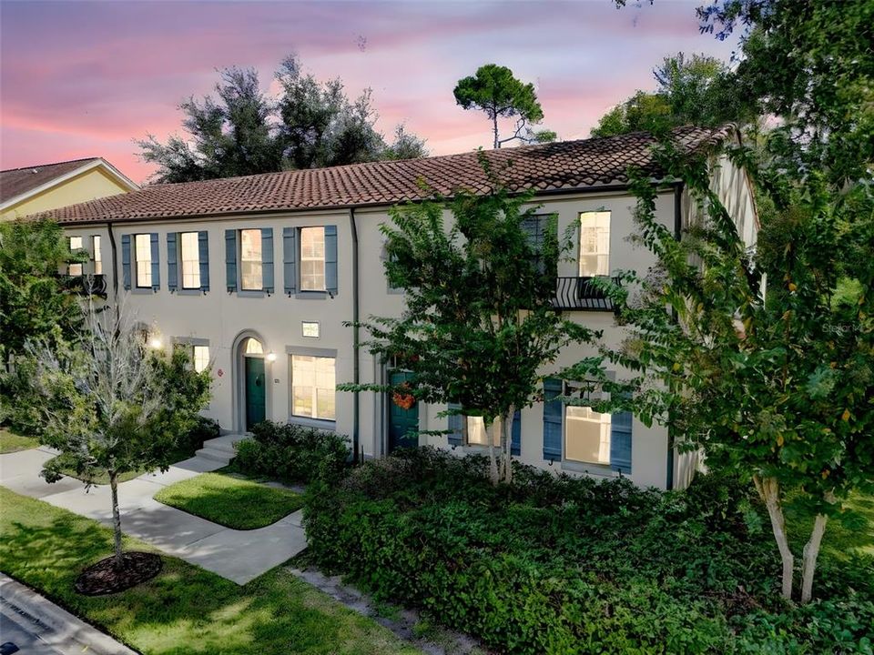 Под контрактом: $315,000 (3 спален, 2 ванн, 1391 Квадратных фут)