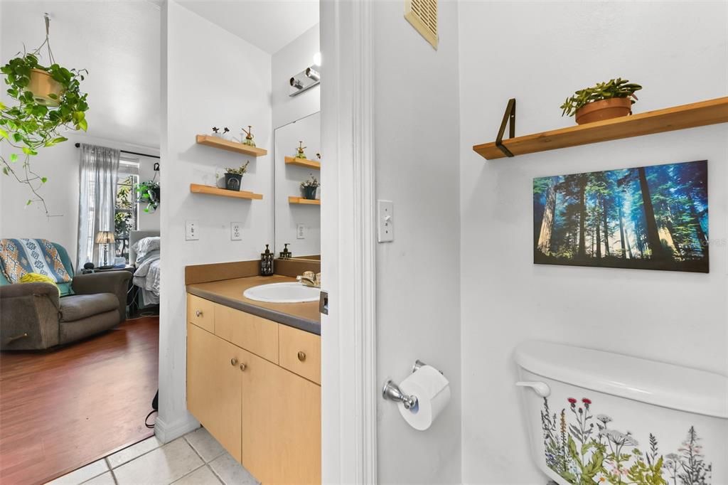 Под контрактом: $315,000 (3 спален, 2 ванн, 1391 Квадратных фут)