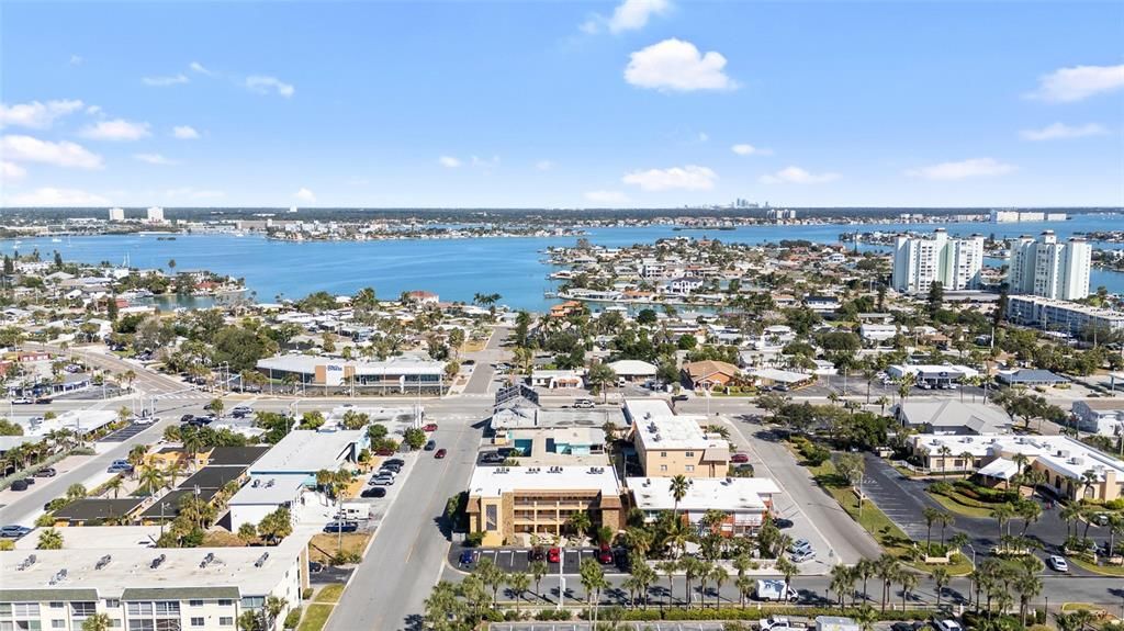 En Venta: $374,900 (2 camas, 1 baños, 789 Pies cuadrados)