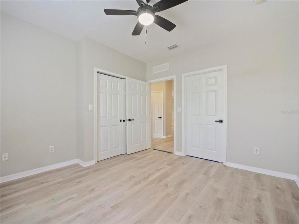 For Sale: $337,500 (3 beds, 2 baths, 1442 Square Feet)