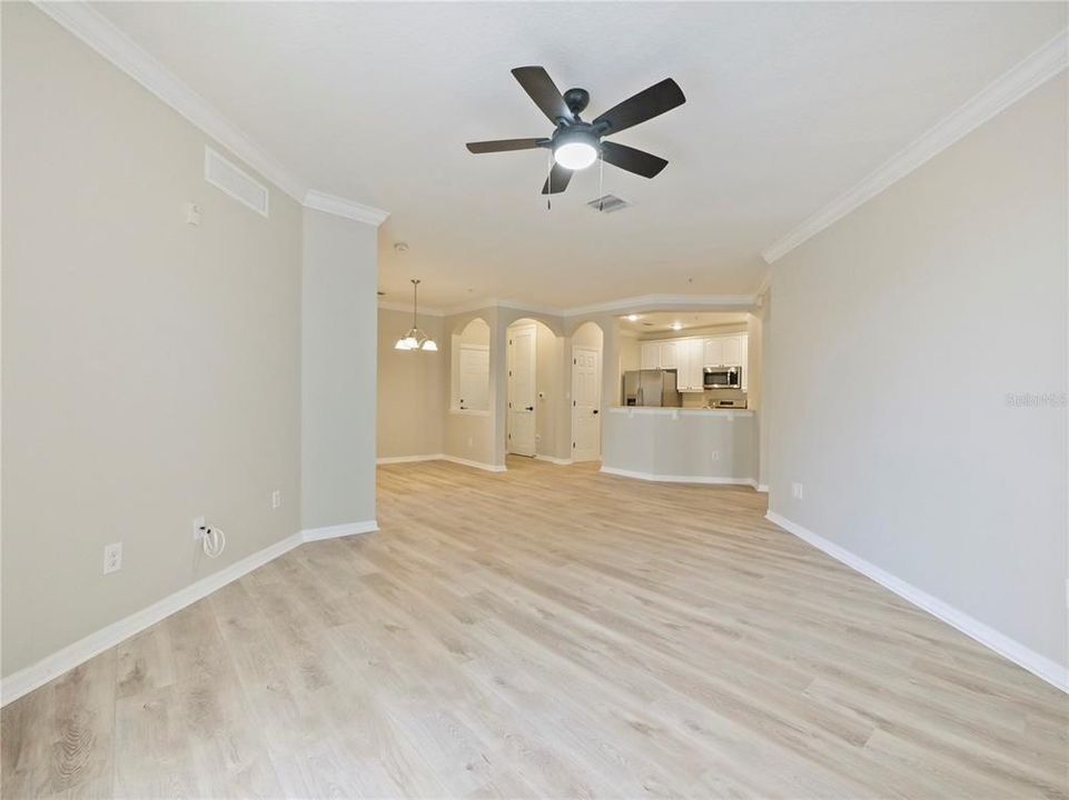 For Sale: $337,500 (3 beds, 2 baths, 1442 Square Feet)