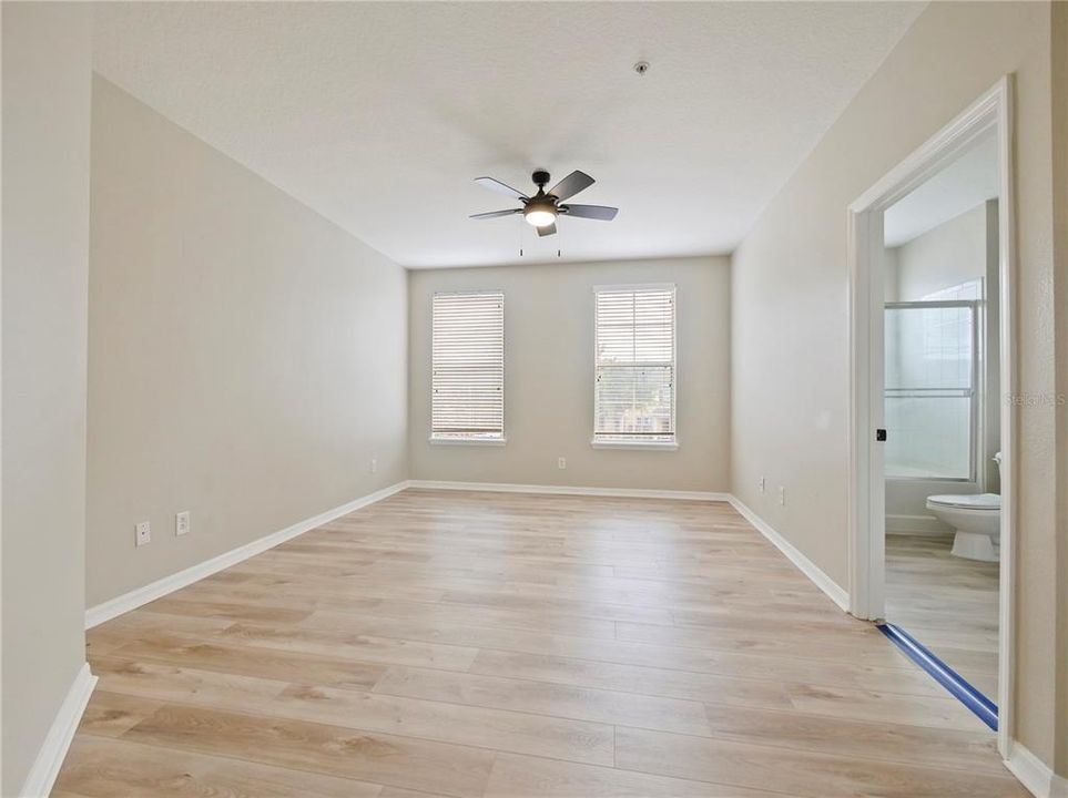 For Sale: $337,500 (3 beds, 2 baths, 1442 Square Feet)