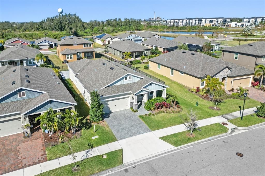 For Sale: $499,000 (4 beds, 2 baths, 2220 Square Feet)