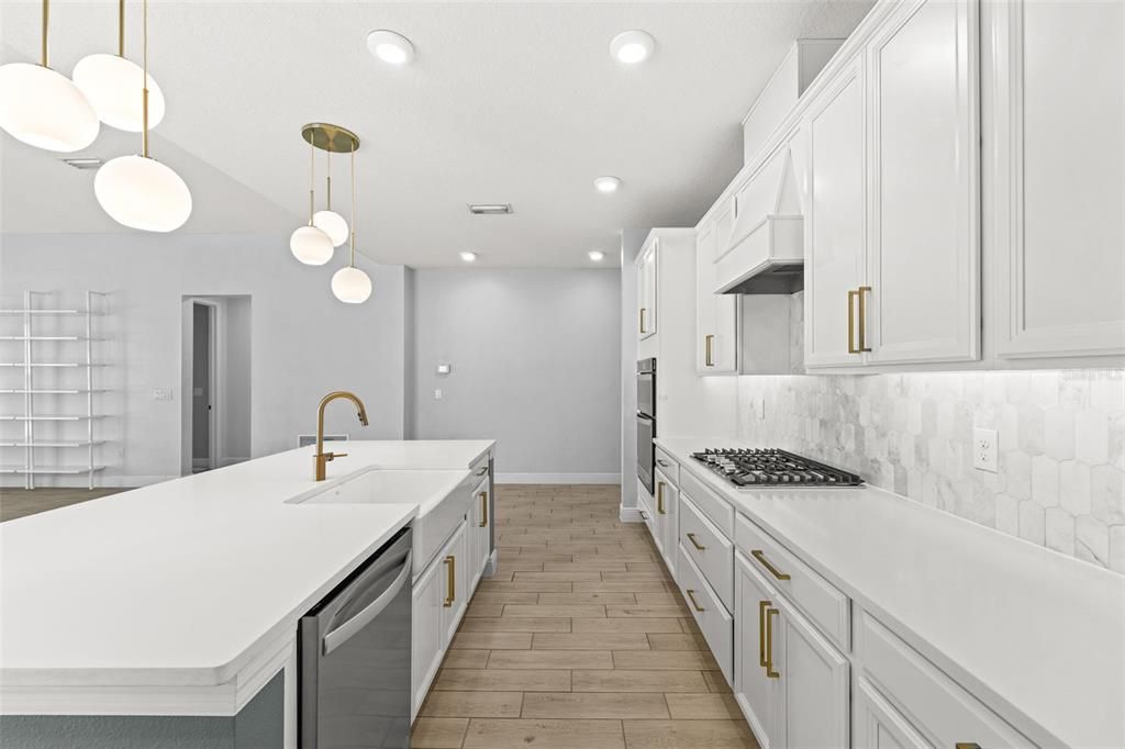 For Sale: $499,000 (4 beds, 2 baths, 2220 Square Feet)