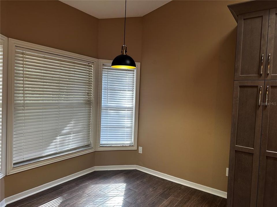 For Rent: $2,800 (3 beds, 2 baths, 1812 Square Feet)