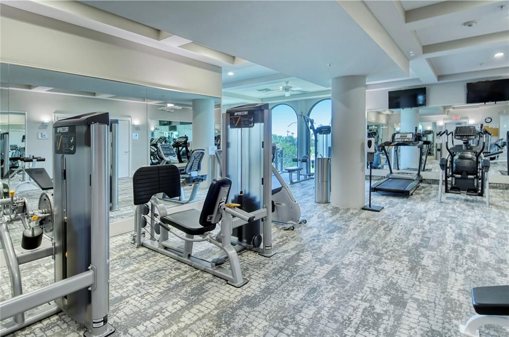 Active With Contract: $3,299,000 (3 beds, 3 baths, 2820 Square Feet)