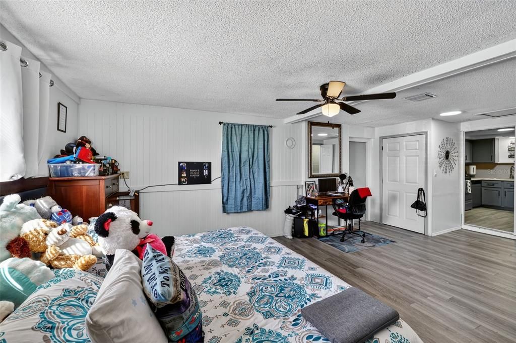 For Sale: $239,900 (3 beds, 2 baths, 1480 Square Feet)