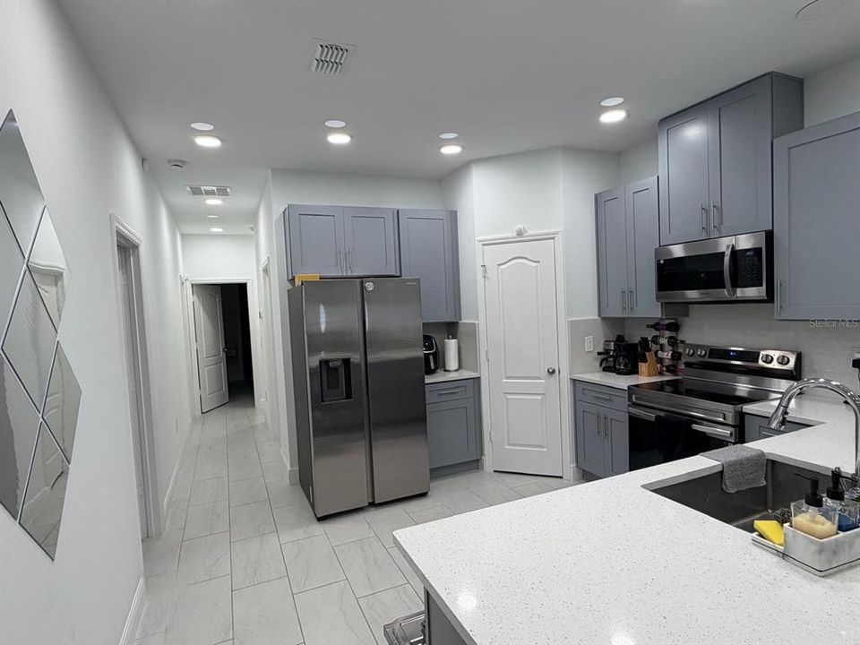 出租: $2,550 (3 贝兹, 2 浴室, 1390 平方英尺)