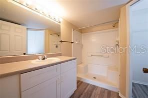 待售: $185,000 (2 贝兹, 2 浴室, 874 平方英尺)